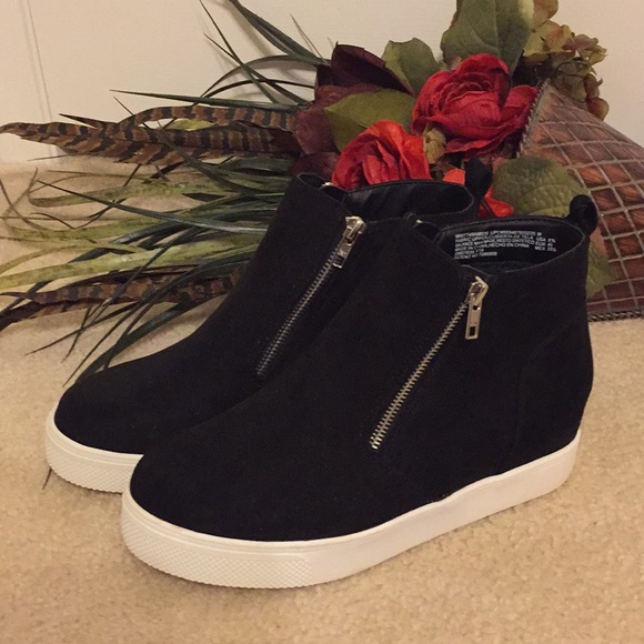 Time and Tru Shoes - Time and Tru Sneakers